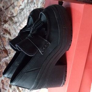 Converse Black Tassel Platform Loafers